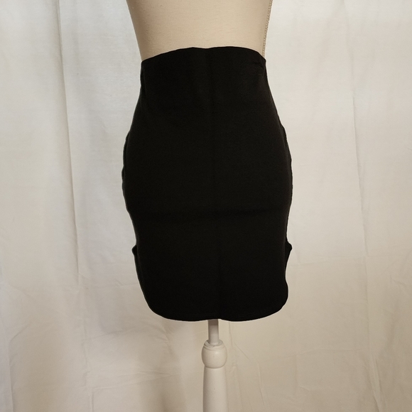 Windsor Women's Pencil Mini Skirt - Picture 4 of 11